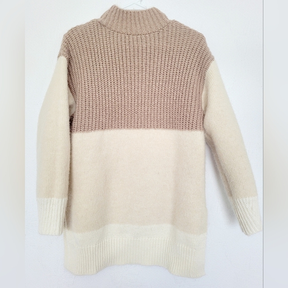 Ann Taylor Women Oversize Wool Blend Seeater Colorblock Mock Neck Cream/Mauve S - Picture 12 of 16